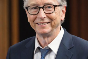 比尔盖茨生辰八字五行，比尔盖茨命格